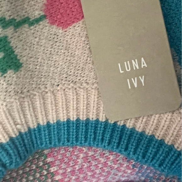 Luna Ivy Blue Pink Sweater Vest NWT XS - Picture 7 of 10